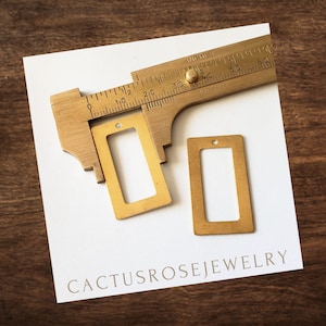 Rectangle frame, Brass 32mmx18mm Sold in Pairs