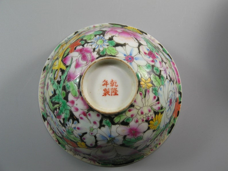 Pair of Antique Chinese Famille Rose \u2018Hundred-Flower/' Porcelain Bowls Marked