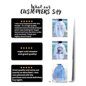 Puede incluir: Imagen que muestra rese&ntilde;as de clientes para sudaderas con capucha. Las rese&ntilde;as se muestran en rect&aacute;ngulos negros con estrellas doradas, con el texto: "What our CUSTOMERS SAY". La imagen tambi&eacute;n muestra tres sudaderas con capucha diferentes con varios dise&ntilde;os.