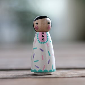 Custom Peg Doll, Cupcake Sprinkles Doll, Family Member Peg Doll, Cupcake Cake Topper