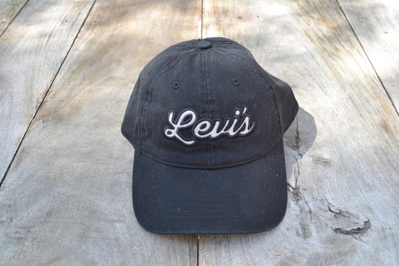 levis black hat