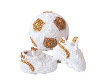 Crochet baby shoes Soccer Gold Ball set  photo prop,  Baby's First Cleats, white Baby Sport Balls Game Football