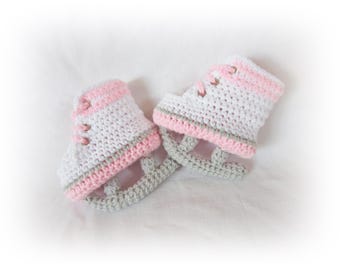 Crochet Baby Ice Hockey Skates  Shoes, gift for newborn, Figure Skates Booties