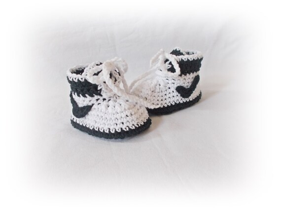 newborn baby yeezys