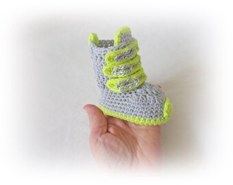 Crochet Baby Ski Booties,  Handmade Newborn Shoes