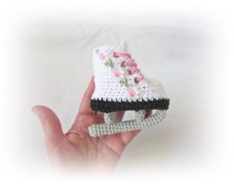Crochet Baby Ice Hockey Skates  Shoes, gift for newborn, Figure Skates Booties