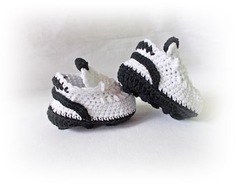 Crochet Baby Boy Girl  Soccer Shoes, Baby's First Cleats, Football shoes