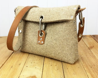 Handtas voelde met vouw over top, dames portemonnee, voelde Clutch tas, dames handtas, cadeau voor haar.