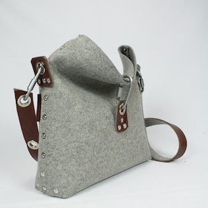 Sac à main en feutre avec rabat, sac à bandoulière, sac à main pour femme, pochette en feutre, sac à main pour femme, cadeau pour elle.