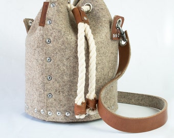 Wool felt bucket bag, Felt Duffle Bag, Duffle Satchel / Felt backpack, Duffle, Handbag, Felt Satchel, Duffel Bag, Cross body bag