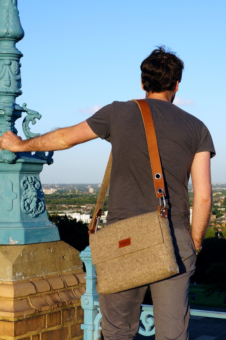 Felt messenger bag, satchel bag for men and women image 3