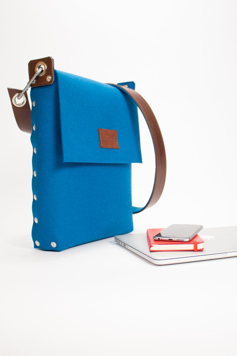 13 Inch Laptop Bag made from Wool Felt and Leather, Laptop Satchel, Laptop Messenger Bag 13 Laptop Bag Petrol Blue