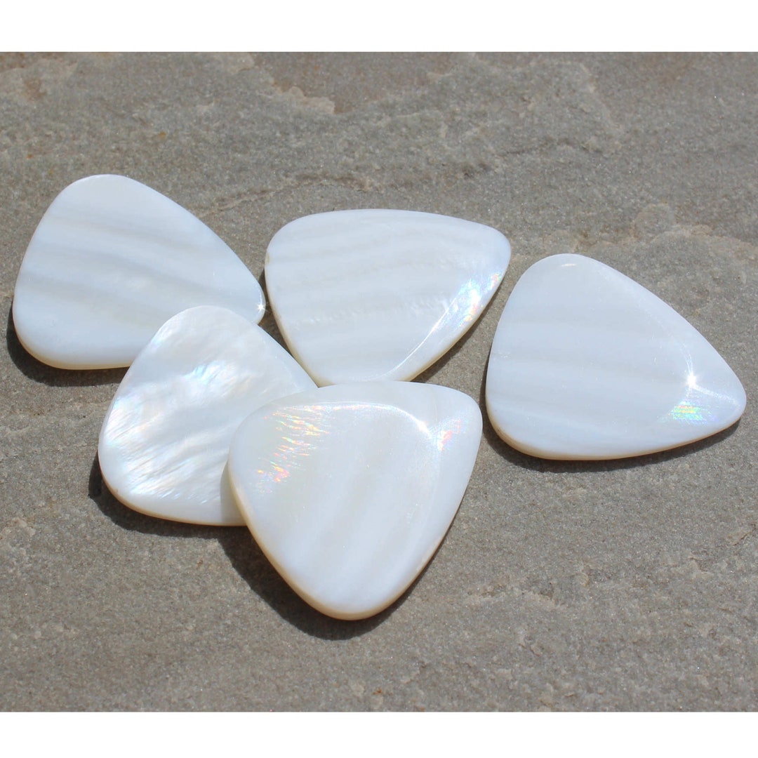 Shell Plectuim Freshwater Mother of Pearl Shell Guitar Pick | Bright Tone Plectrum in ...