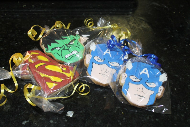 Superhero buy cookies(12)