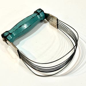 Vintage Pastry Blender, Aqua Wood Handle, Dough Blender, Androck USA, Pat Applied For, 1930s Era, Farmhouse Kitchen, Country Kitchen