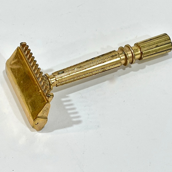 Vintage Razor, Gem Micromatic, Gold Plated, Open Comb, Single Edge Razor, 1930s Era, Safety Razor, Gift for Man, Vintage Collectible