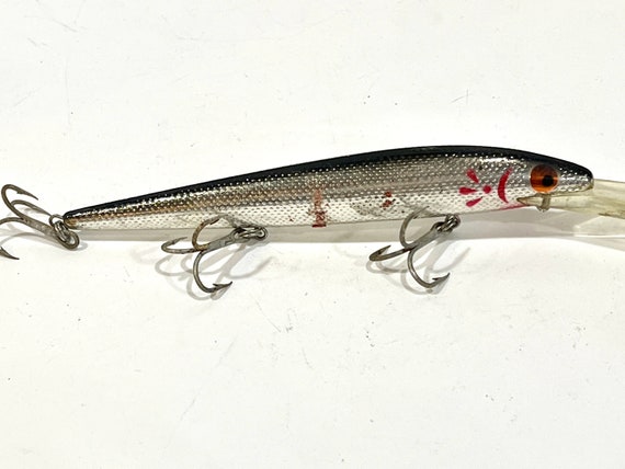 VINTAGE FISHING LURE SMALL PLASTIC PLUG painted RED FIN WITH PROP