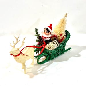 Weihnachten der 1960er Jahre, Weidenschlitten, beflockte Elfe, Plastikrentier, Tischdekoration, 18 cm, Japan
