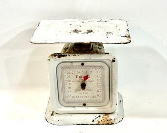 Vintage Kitchen, Farmhouse Scale, Valient Scale, Weight to 25 lbs, Country Rustic, Primitive Decor, Not Working, Estate Sale Find, gift idea