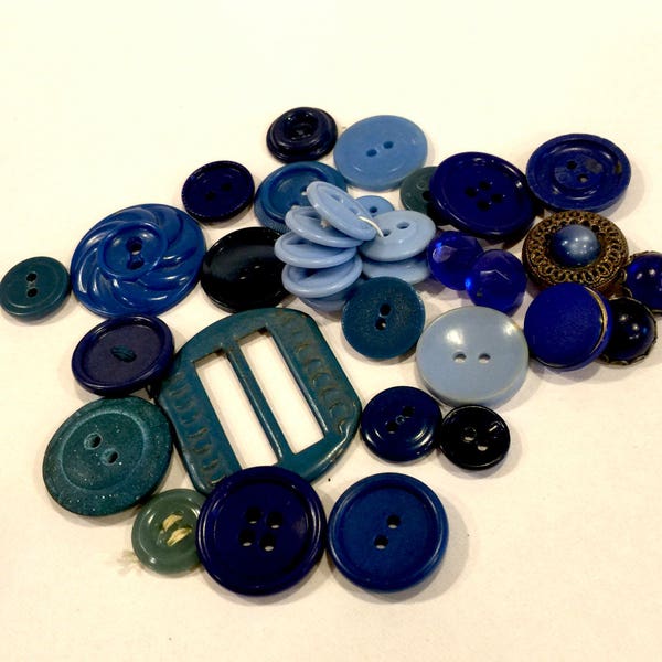 Vintage Blue Plastic Buttons Lot of 32 Buttons Colors from Baby Blue to Cobalt, Assorted Sizes, Crafting, Scrapbooking, Circa 1950's