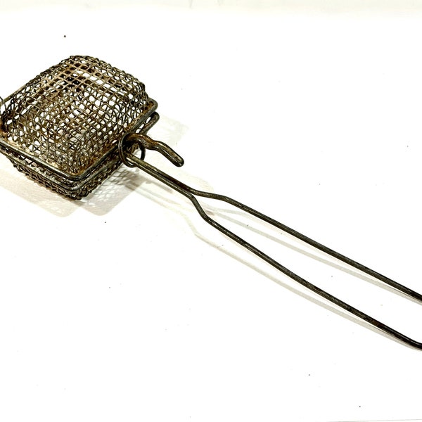 Antique Farmhouse, Soap Saver,  Metal Mesh, Square Basket, Kitchen Decor, 1920s Era, Depression Era, Gift for Collector, Wire Basket