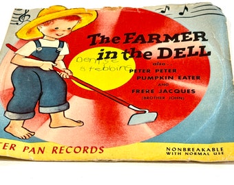 The Farmer in the Dell, 1950 Peter Pan Records, Red Non-Breakable, Vinyl Record, Peter Peter Pumpkin Eater, Frère Jacques, 78rpm,UNTESTED