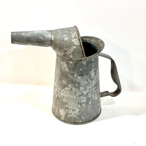 Vintage Oil Can PITCHER, Galvenized Metal, 1 Quart Liquid, Bulk Pour Spout, 8 inches, Mid Century 1950s, Garage decor, Man cave, Gift idea