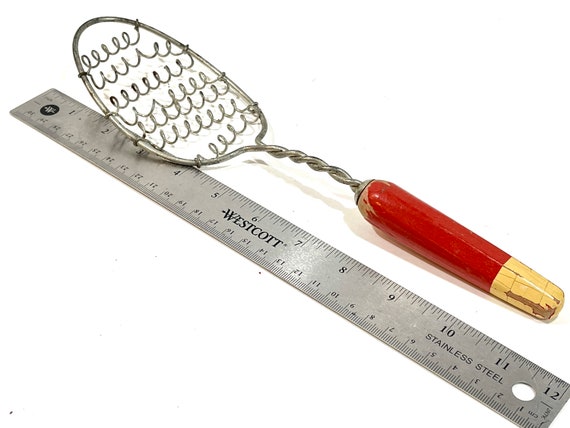 1/8 teaspoon measurer - Whisk