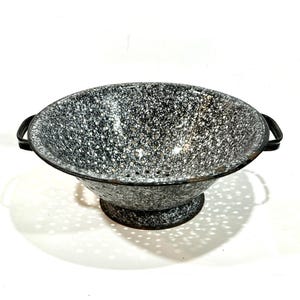 Vintage Enamelware Colander: 1940s Gray Black Strainer, Farmhouse Kitchen Decor