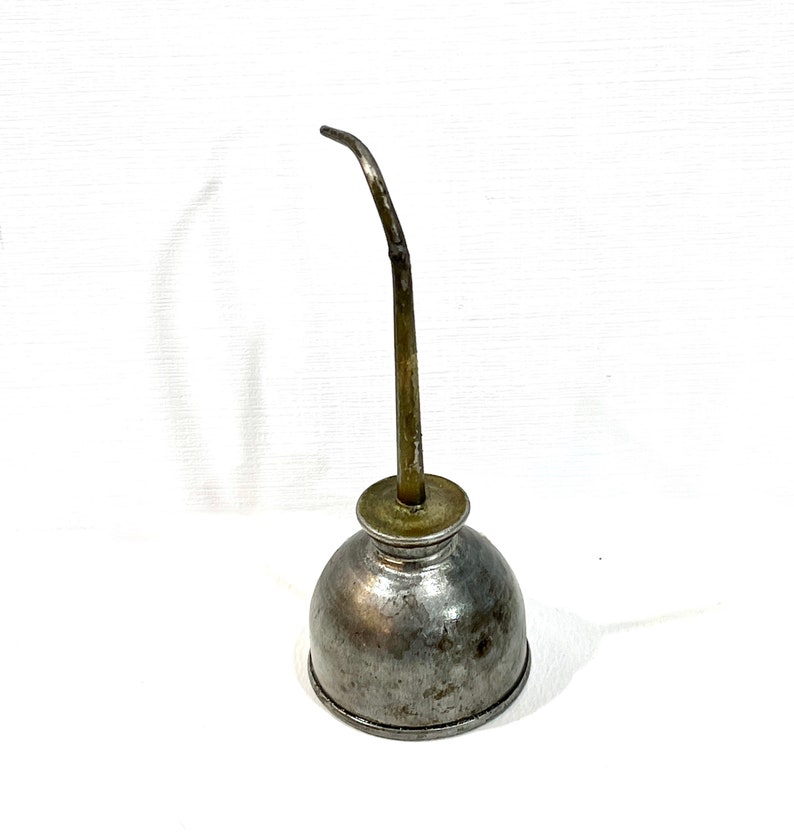 Vintage 1940s Thumb Pump Can Miniature Oil Can Curved Spout - Etsy