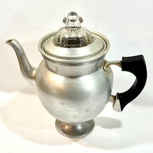 Cafetière vintage, Universal 74, Landers Frary Clark, percolateur, dessus de cuisinière, époque des années 1920, complet 4 pièces, bouton en verre, poignée en bakélite, États-Unis