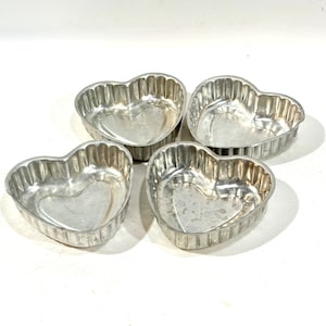 Vintage Heart Jello Molds: Farmhouse Kitchen Decor, Crafting