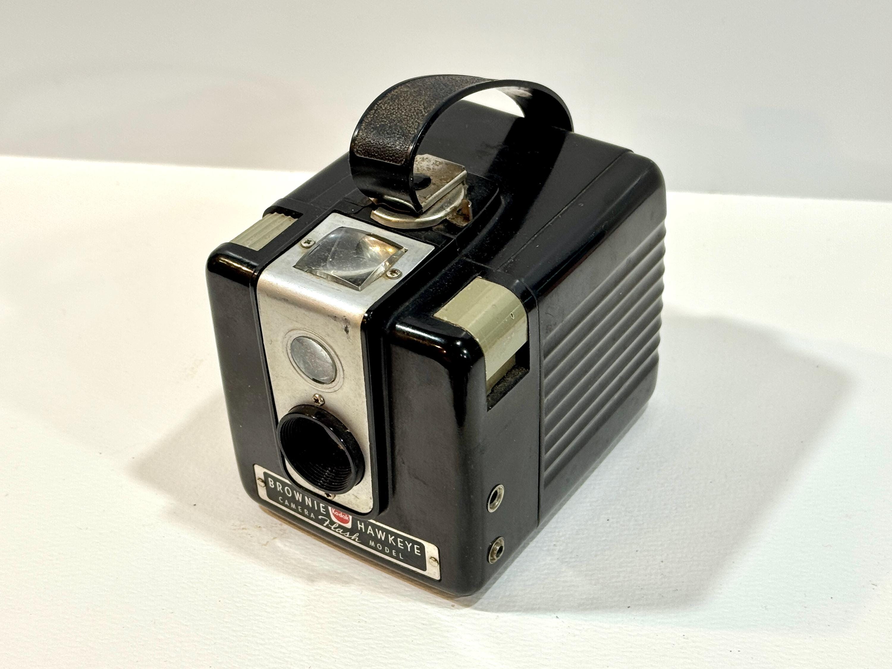 ブラウニー ホークアイ ビンテージ カメラ Amazon.com : Vintage Kodak Brownie Hawkeye Camera : Point And