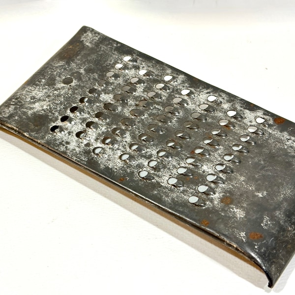 Vintage Kitchen, 1920's Grater, Wonder Shredder, Pat Pending, Cheese Grater, Vegetable  Shredder, Farmhouse Decor, Metal Grater