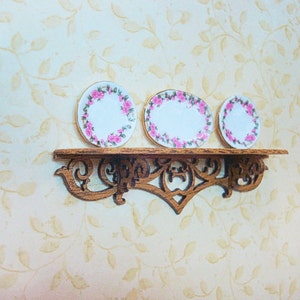 1:24 Scale  Dollhouse miniature fretwork wall shelf