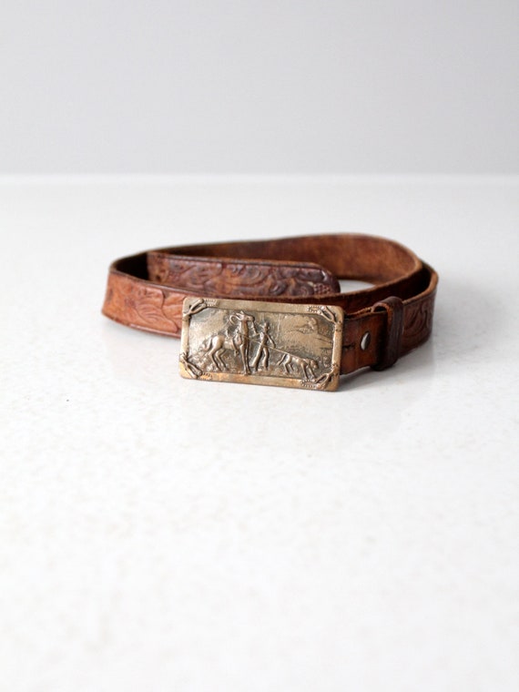 Vintage Tooled Leather Belt with Brass Buckle Vintage Brown Scallop Tooled Leather Rhinestone Brass Buckle  main image 4
