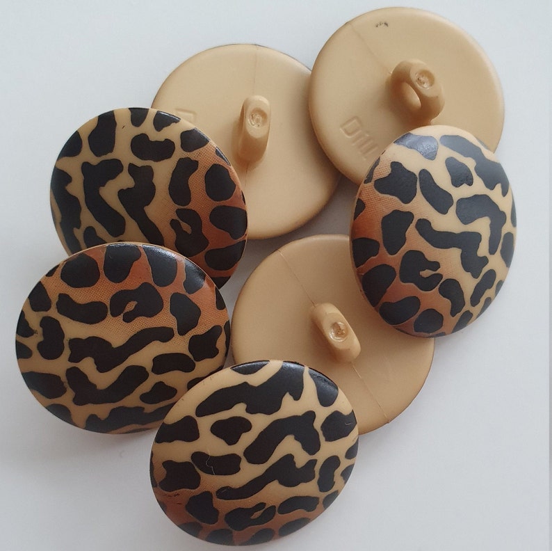Leo-Print fashion button 20 mm