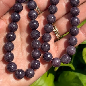 Lepidolite beads round , 8mm 6mm 10mm , bead strand, crystal beads