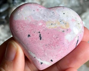 Peruvian rhodonite heart, rhodonite , chakra stone, confidence, self love, kindness, caring