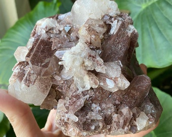 Lithium quartz cluster, lithium quartz