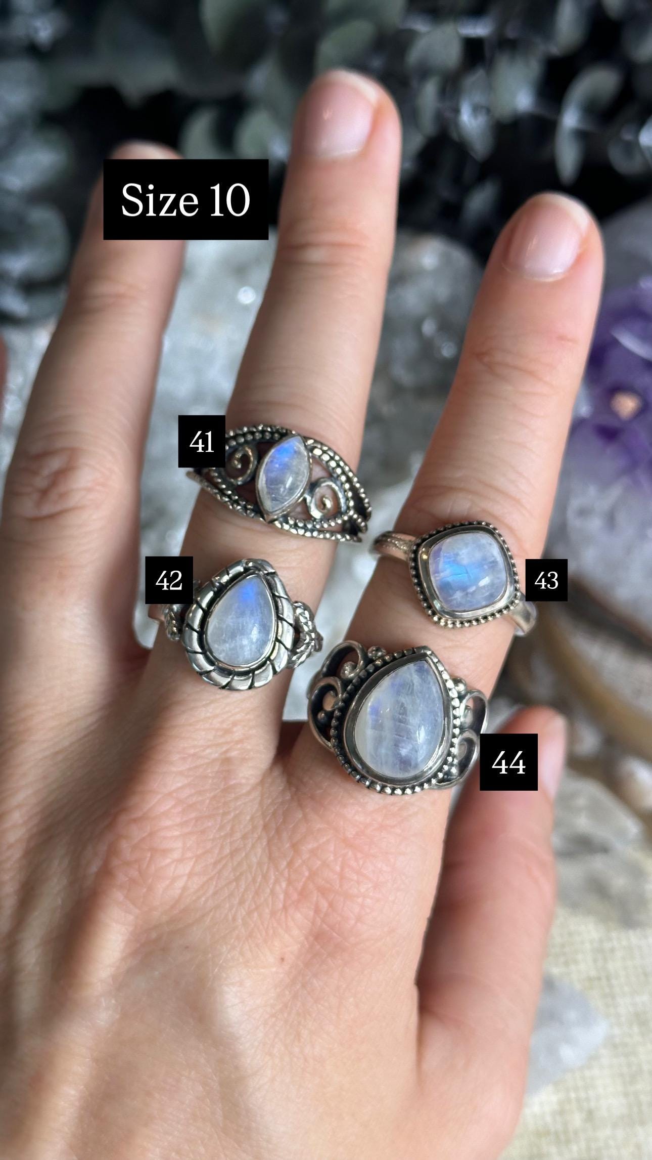 装飾的なレインボームーンストーンリング：925スターリングシルバー