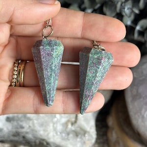 One ruby in kyanite and fucshite pendulum, crystal pendulum