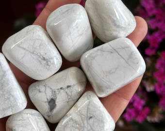 Tumbled White Howlite Stone, Calming Crystal