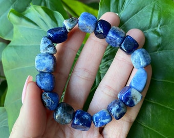 Chunky Sodalite bracelet, mala bracelet, crystal bracelet, crystal beaded bracelet, stretch bracelet, gemstone bracelet