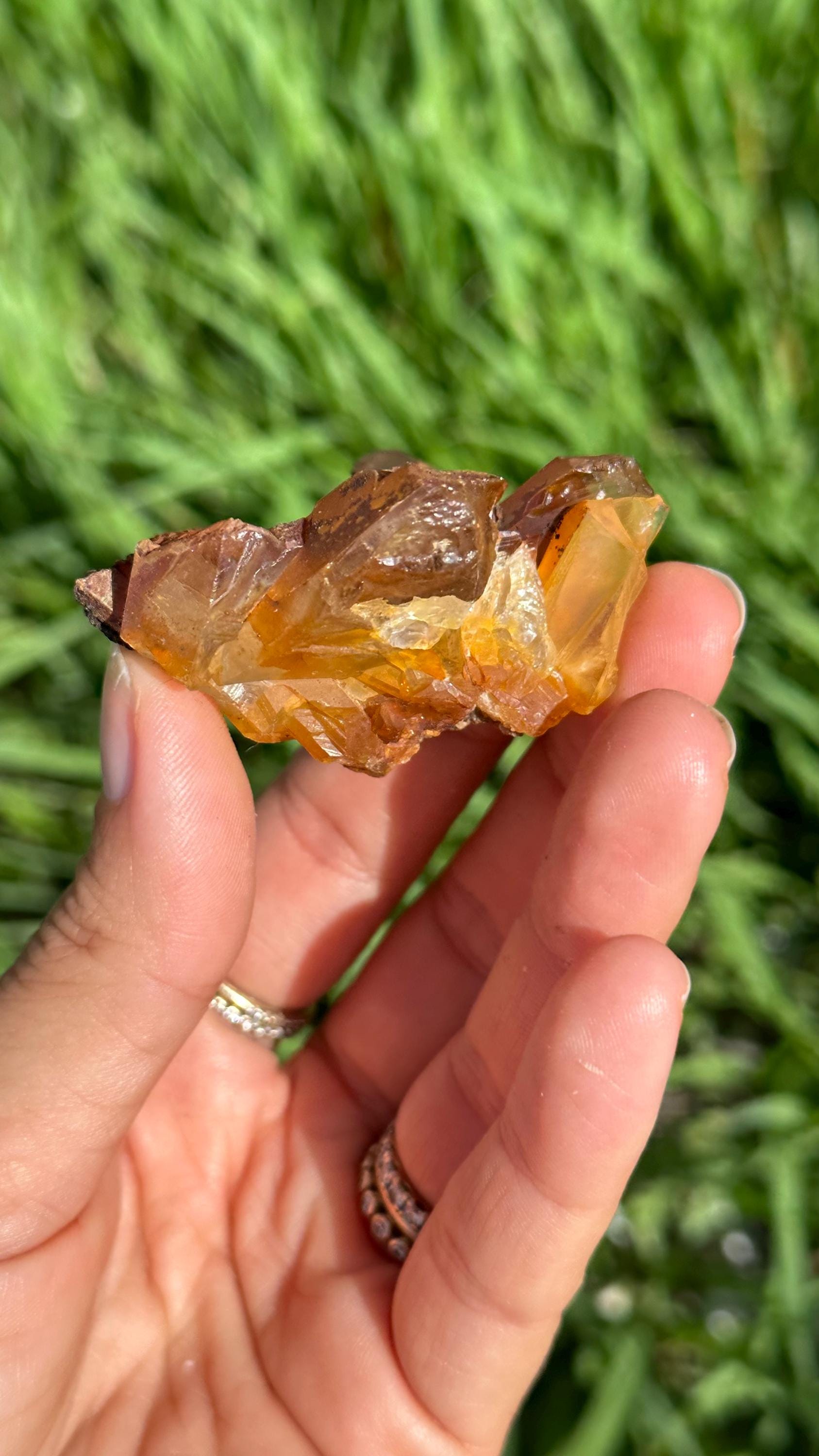 ゴールデンヒーラー  ソラリスクオーツ ソラリスクォーツ（ゴールデンヒーラー）｜Crysterra