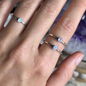 Minimalist Rainbow Moonstone ring, stackable, silver ring, blue flash, small, dainty image 3