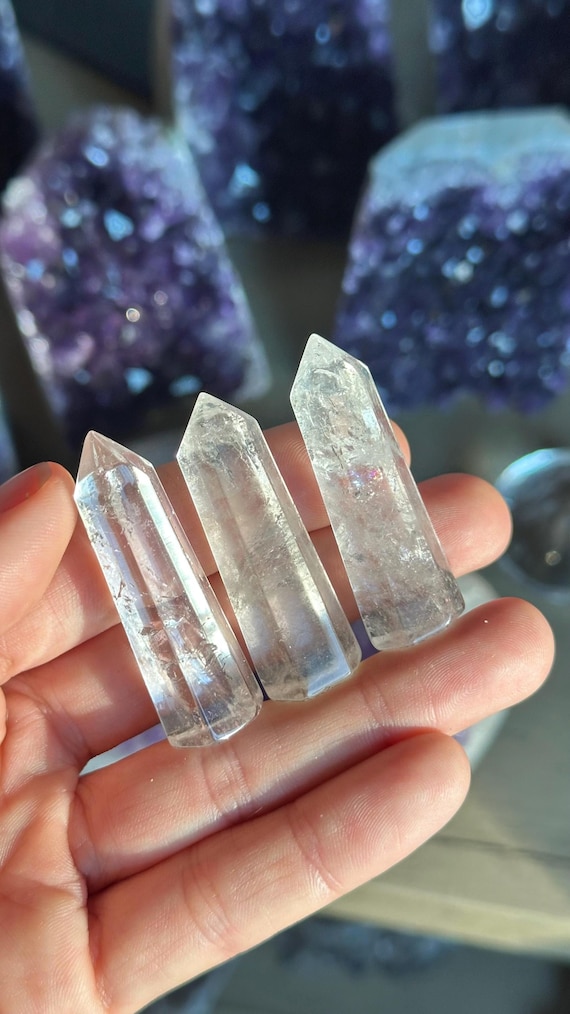 水晶　ポイント　高さ　21センチ　置物 水晶 ポイント 高さ 21センチ 置物 水晶ポイント六角柱 - 約12.3cm台座付
