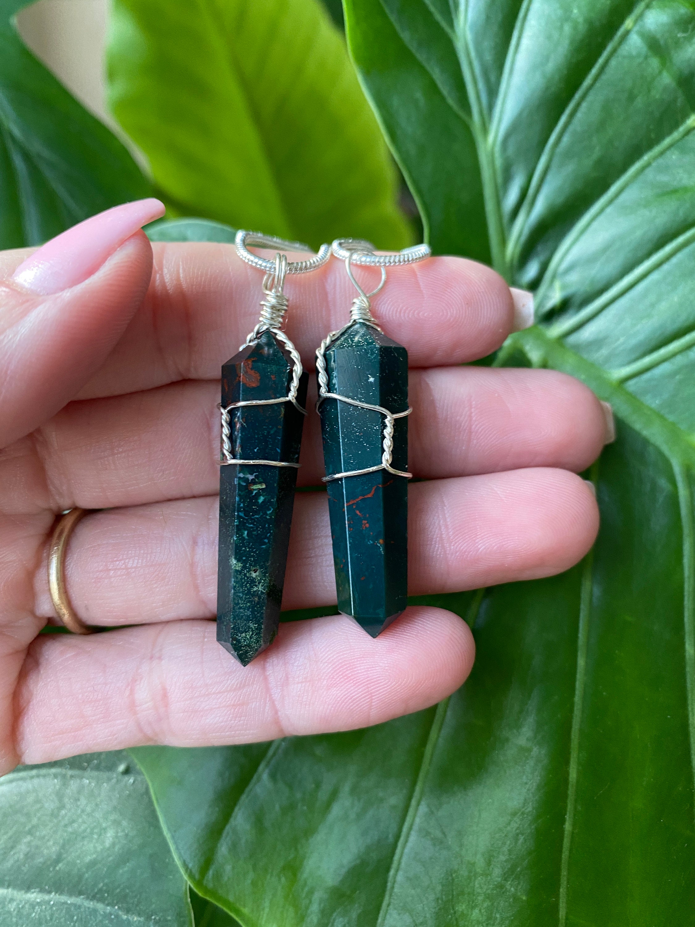 Blood stone necklace deals