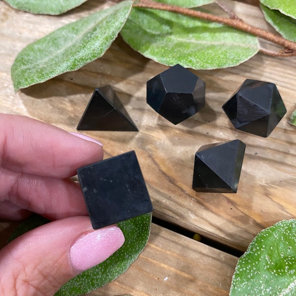 Shungite platonic solid set, shungite cube, shungite Tetrahedron, Hexahedron, Octahedron , Icosaèdre, Dodécaèdre