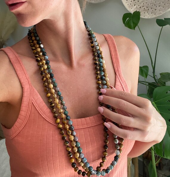 Collar de piedras preciosas de cristal - España